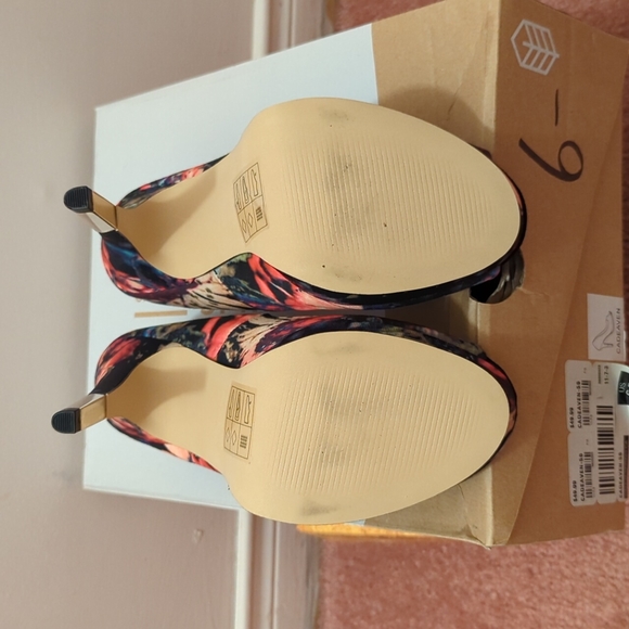 Call it Spring - Picture 3 of 5